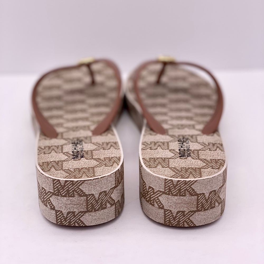 Michael Kors Bedford Logo MK
Women's Wedge Flip Flop Sandals - Picture 5 of 8